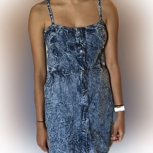 NWT! Denim button-up dress w/ pockets! 100% cotton